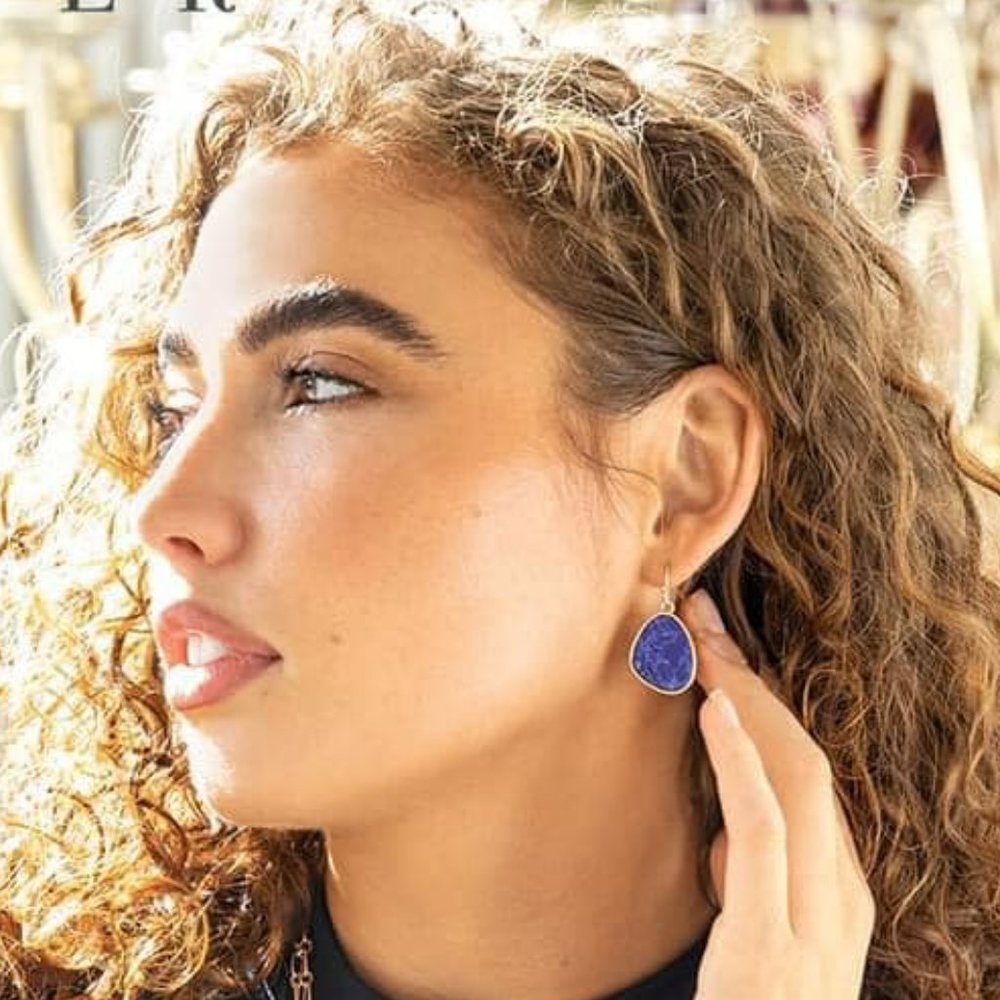 DEC 2021 PLUNDER POSSE Earrings